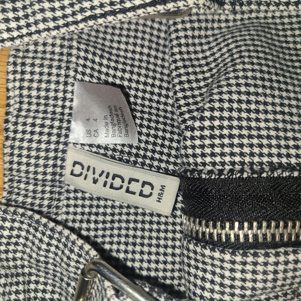 Checkered Zip Dress - Picture 3 of 4
